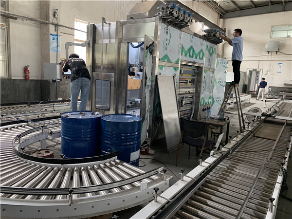 真空定量灌裝機(jī)